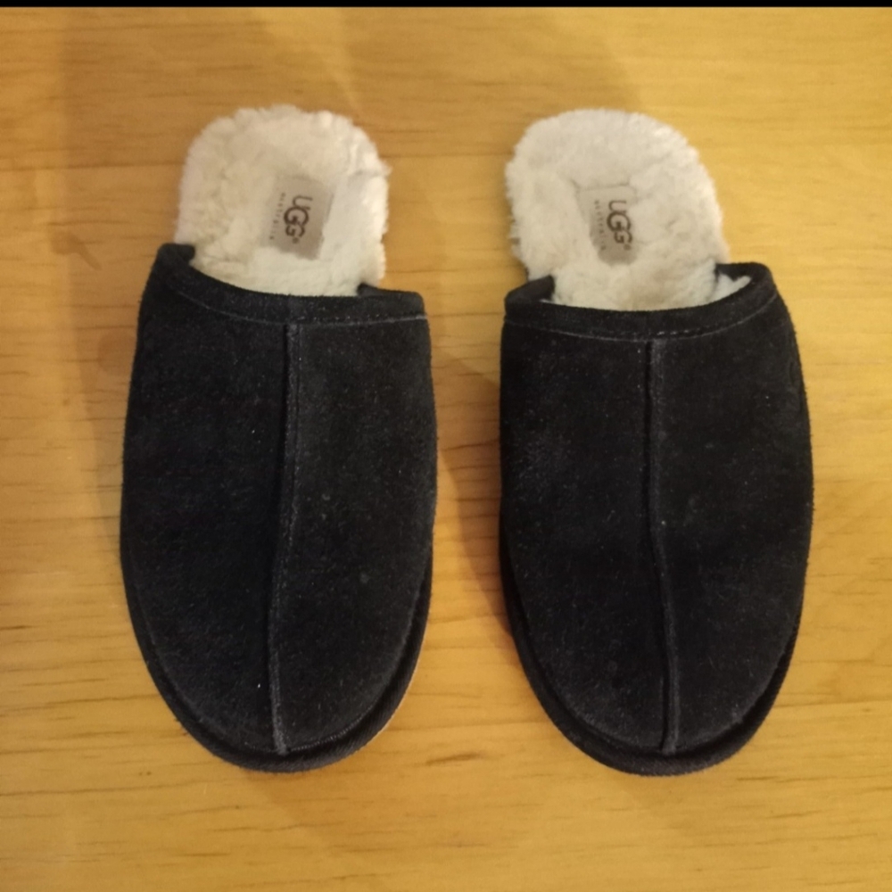 UGG Mens Scuff Suede Slippers